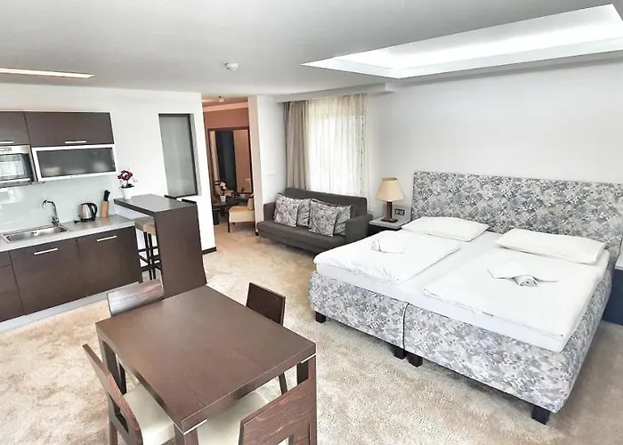 アパート Panorama 10x-90x